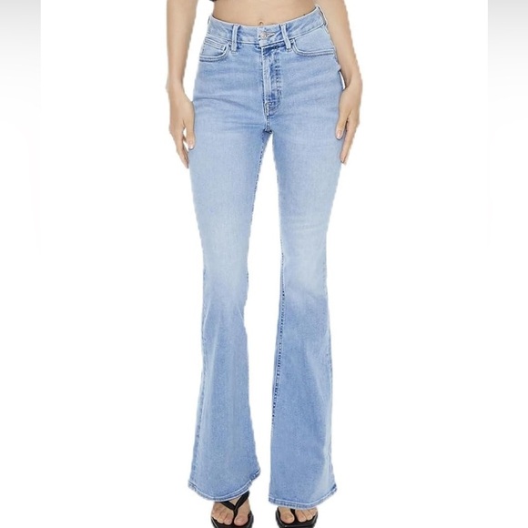 High-Waist Curved Flare Jeans - Picture 3 of 3